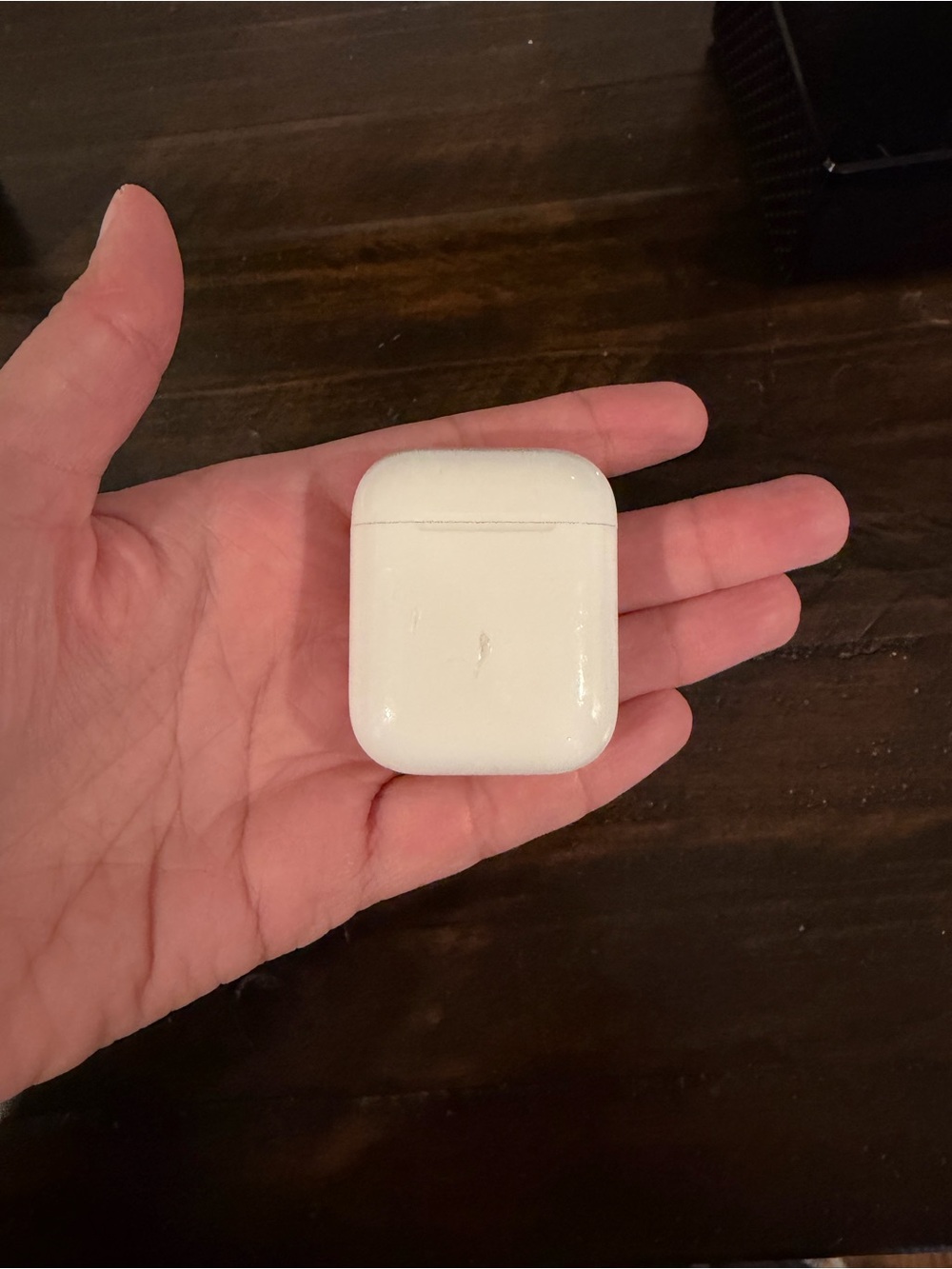 Apple AirPods (regular)